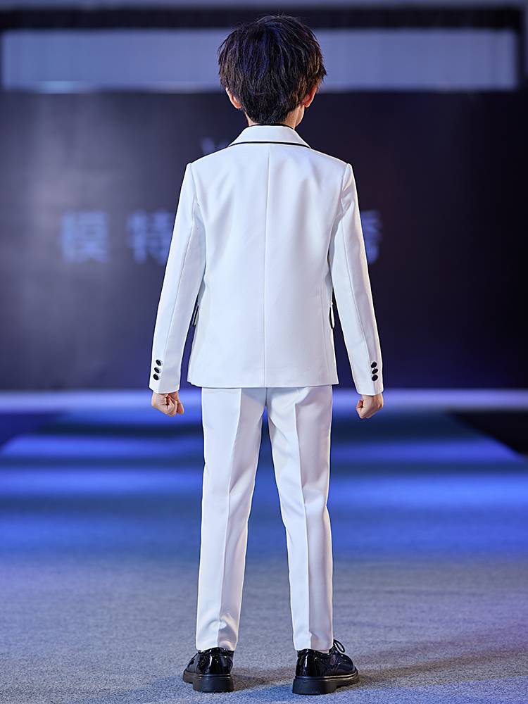 Children's suit suit British handsome boys host dress in the gown of the big child piano show performance dress summer
