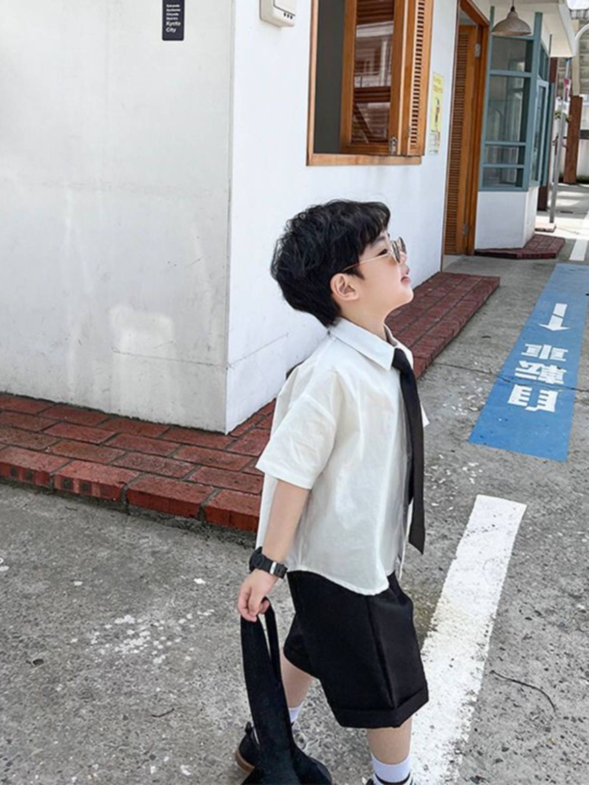 Boys short -sleeved suit performance service Xiaoshuang children take pictures graduation dresses boys clothing host and children's performance service