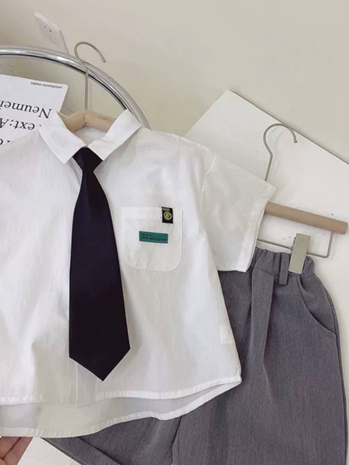 Boys short -sleeved suit performance service Xiaoshuang children take pictures graduation dresses boys clothing host and children's performance service