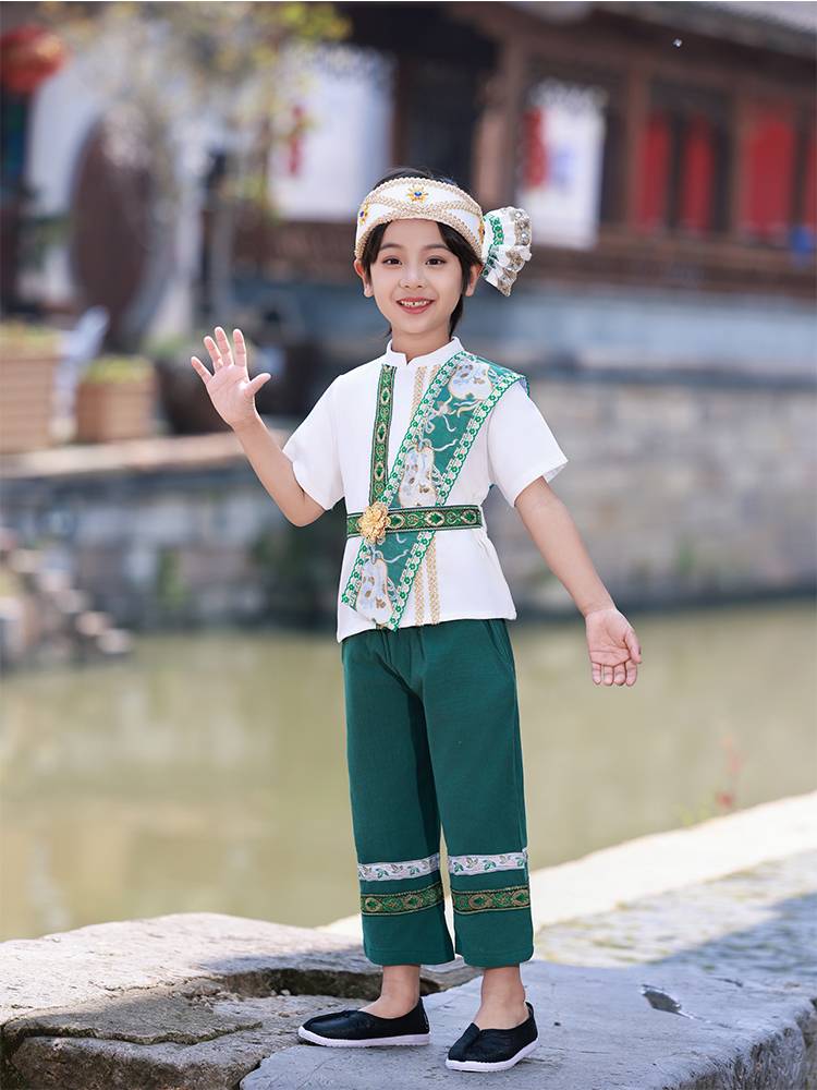 Water Porching Festival Boys Dai Costume Autumn Yunnan Travel West Shuangdian Na Children's Ethnic Minority Clothing Performance Services