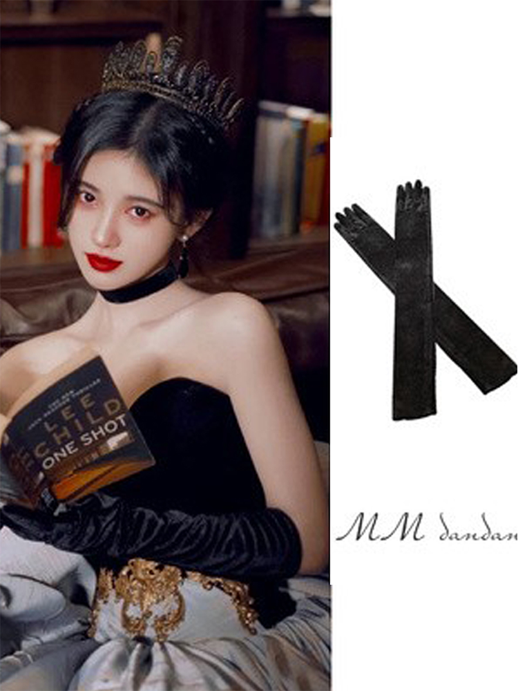 Black and white, blue gloves, silk and velvet