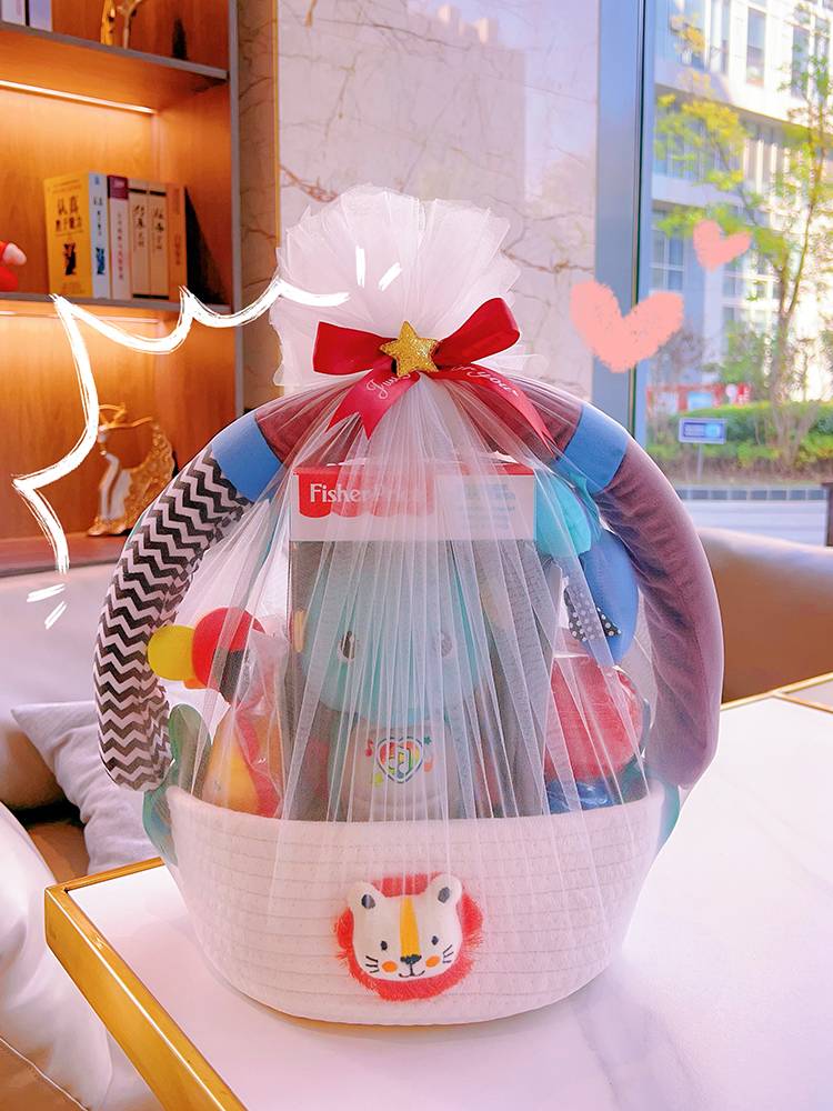 The high-end first-born baby's first-time gift, and the Felch baby's first-year-old, full-month toy box