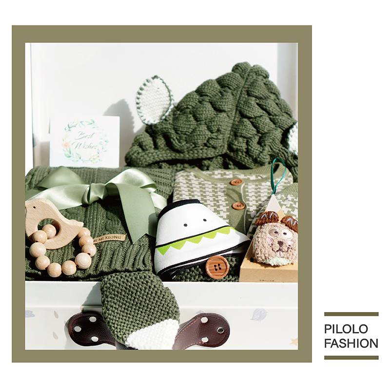 Baby gift box four seasons single -layer breathable super soft full moon baby gift dinosaur newborns pure cotton set
