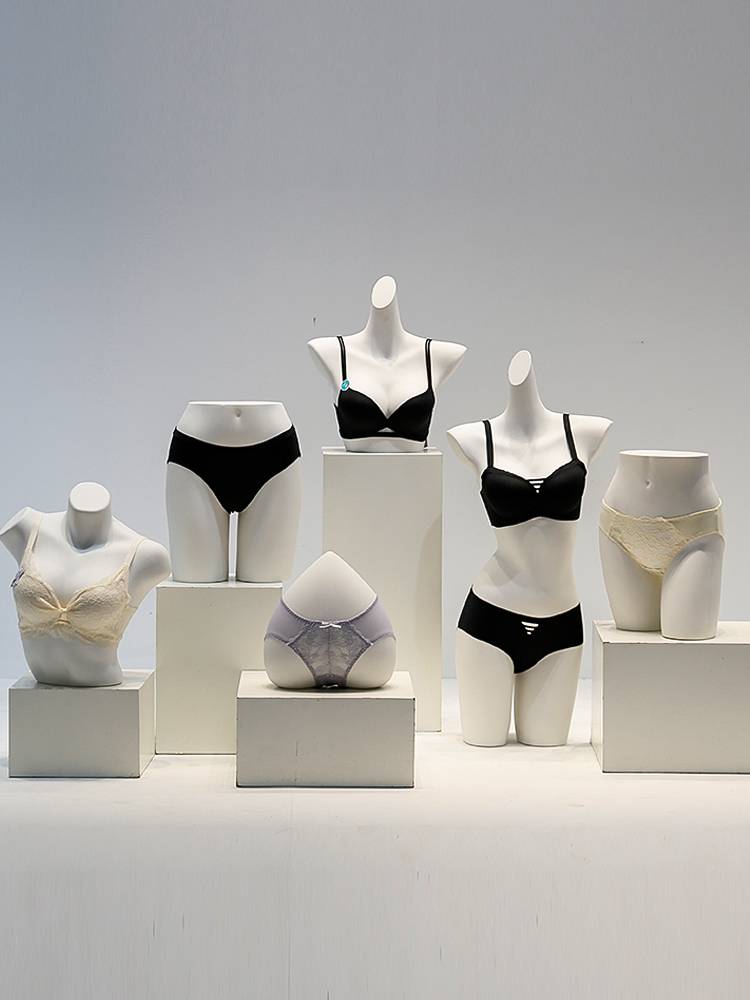 Underwear model showing the men's and women's half body gathered bras and panties model shelf fake human model props breast mold