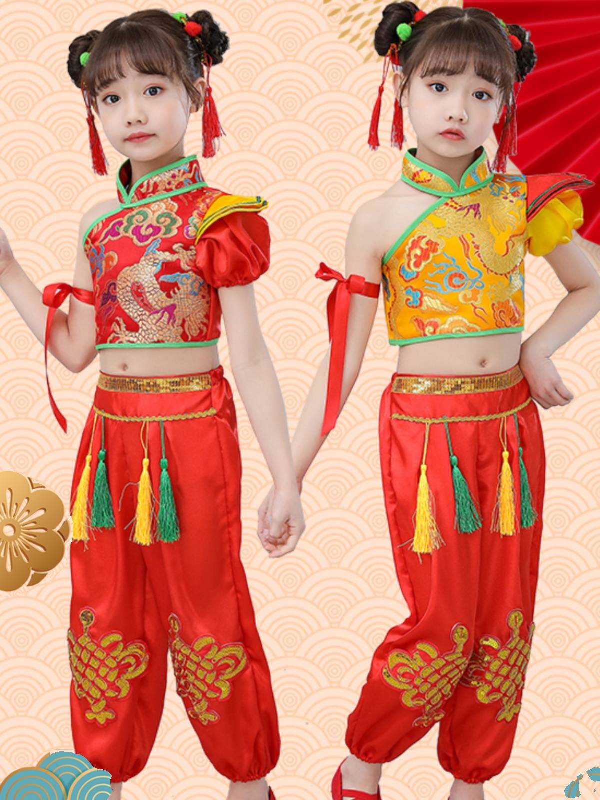 Children are celebrating Chinese wind drum performances, opening the door, the popular national dance service male and female children's waist drum Yangge performance service