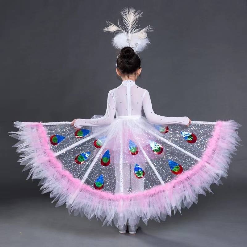 Eleventh Lotus Children Xiaobai Children's Performance Services Female National Dance Dai Peacock Dance Dance Performance Service