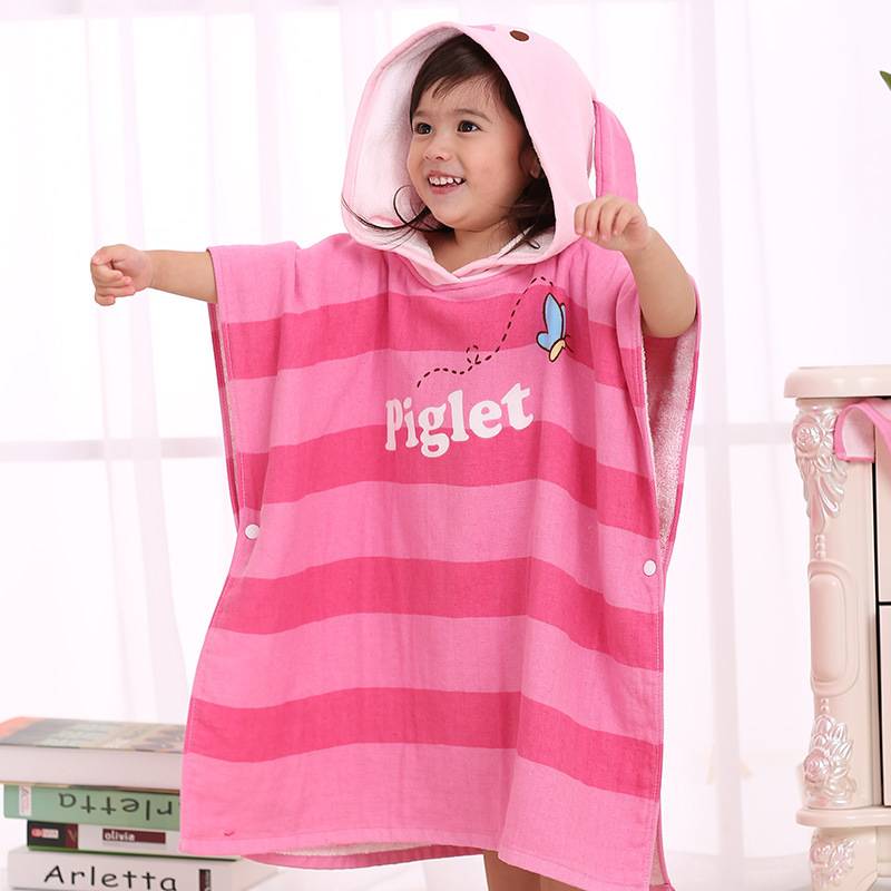 The Disney-child towel girl loves Princess Aisha's cloak with a skirt and a bathing robe