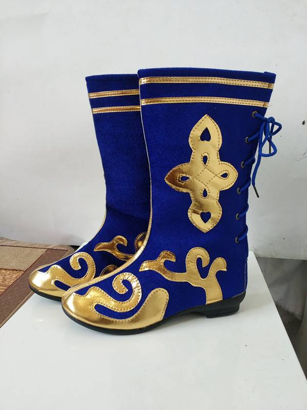 National Dance Mongolian Dance Watch Performance Men and Women Boots Xinjiang Boots Tibetan Boots Beautiful Monkey King Children's Walking Drum Shoes