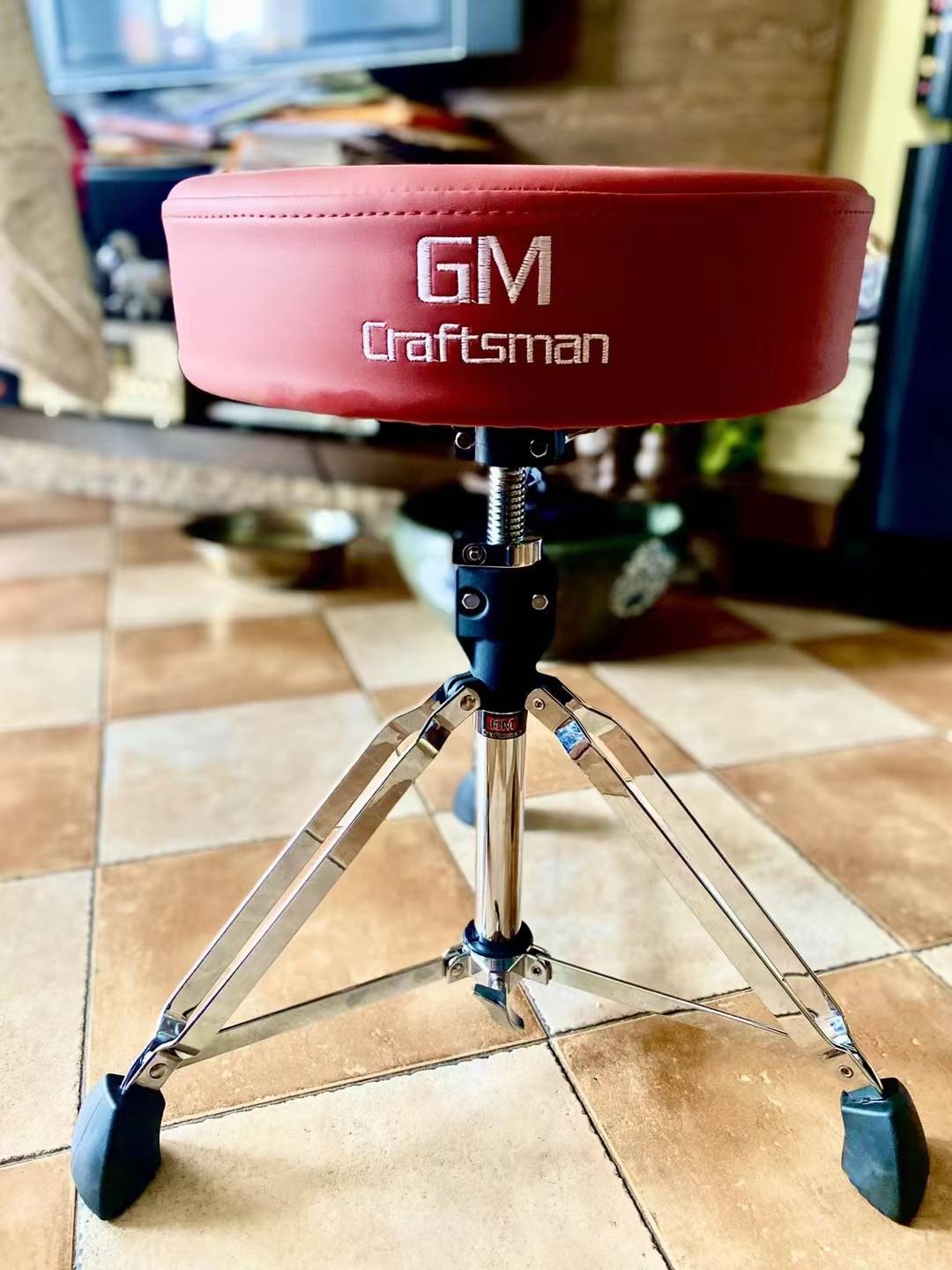 GM AND DRUM STOOL