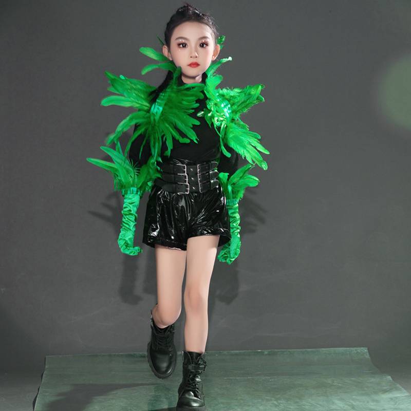 Clothes (green) + pants + belts + feathers + gloves