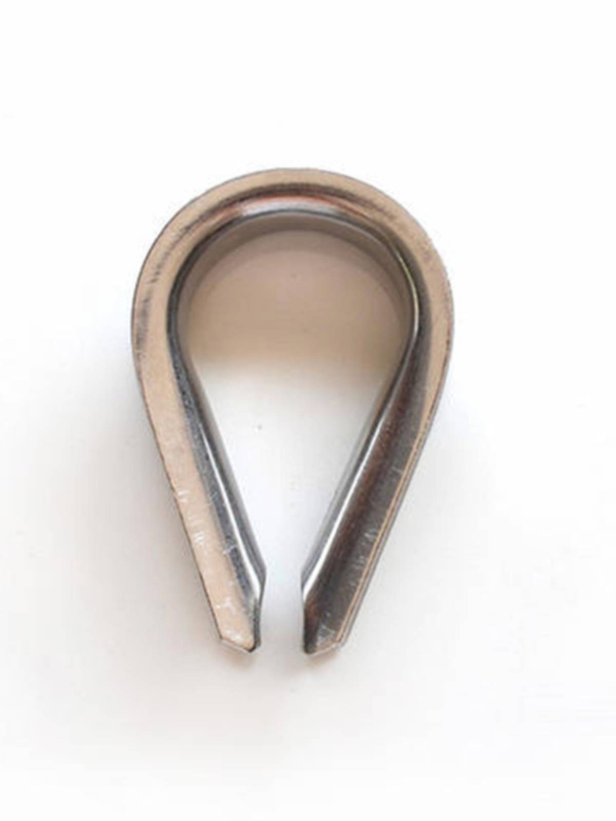 Cyclops with Zinc Cyclops and triangulations to protect the rim eye-protected wire-lined cords