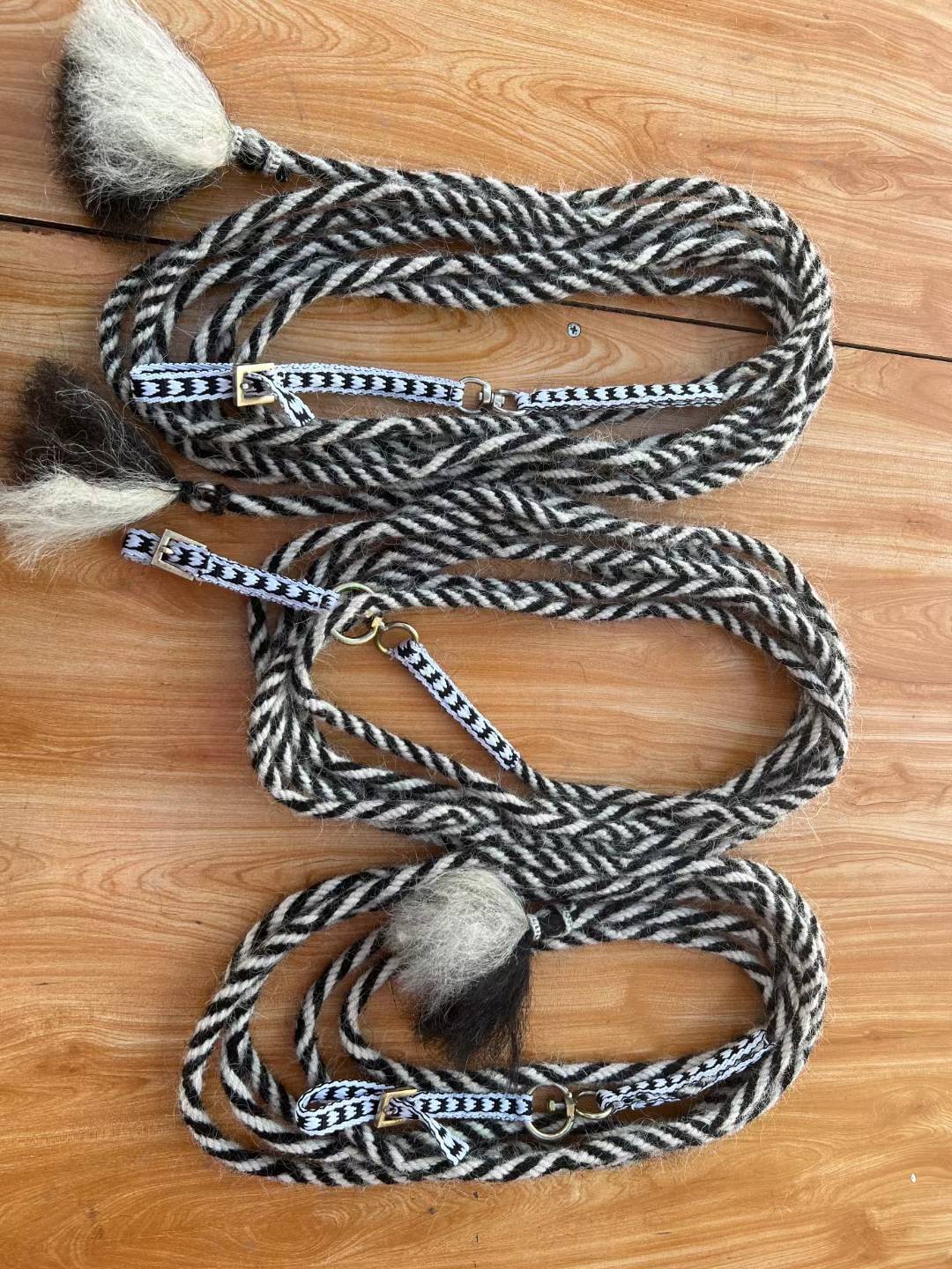 The horse-to-horse ropes are made hand-to-hand