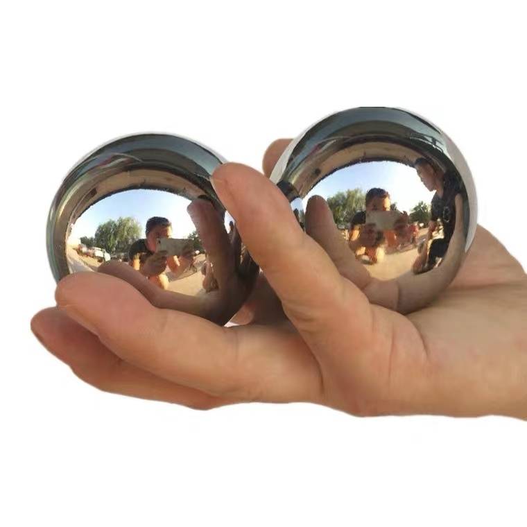 Solid 304 Stainless Steel Fitness Ball Hand Power in the middle of the elderly play health massage ball Baoding iron ball finger turn ball