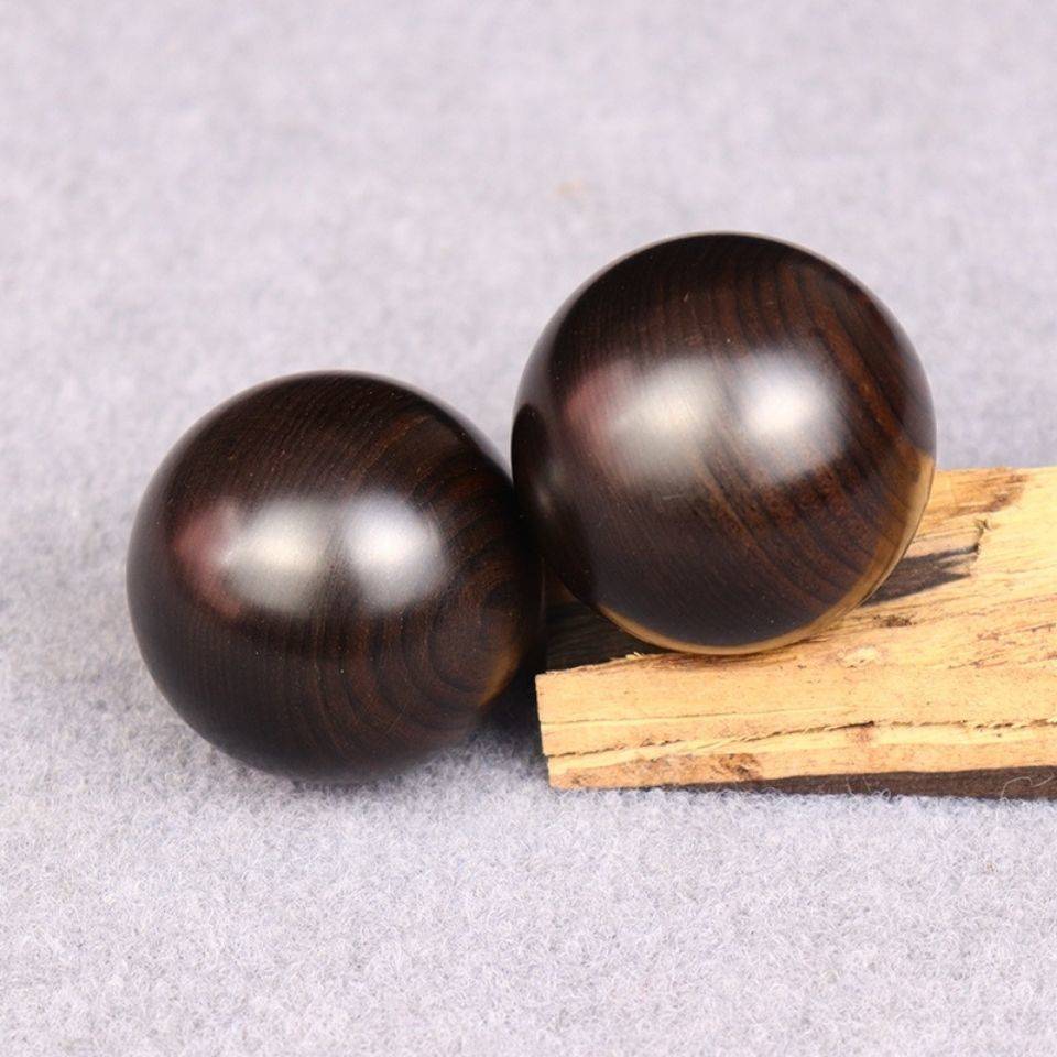 Ebony Paiguang Sandan handball health massage ball in the middle of the elderly rehabilitation fitness equipment solid
