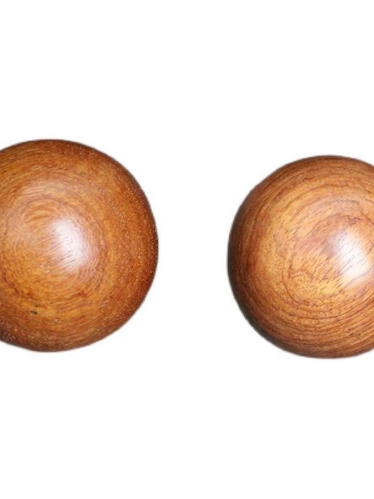 Middle -aged and elderly people exercise rehabilitation ball Hand -shaped ball wooden fitness ball health handball solid wooden play players