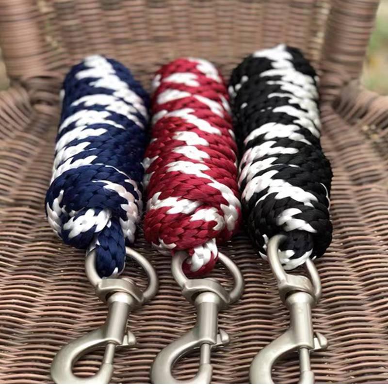 Hand -woven equestrian traction Raispot Rope Soma cage accessories reins karma steel rope and horses and dog ropes.