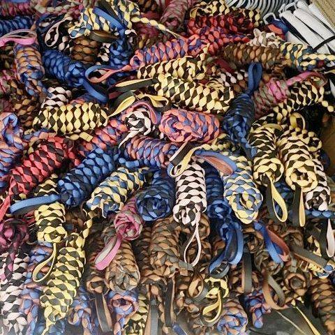 Color woven belt horses rope, horse rope full woven hook hook bolt rope supporting horse cage head supplies