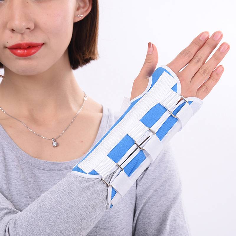 Wrist joint fracture belt fixing brace brace ingredient protective gear bone plywood wrist sprain sprain bracket care