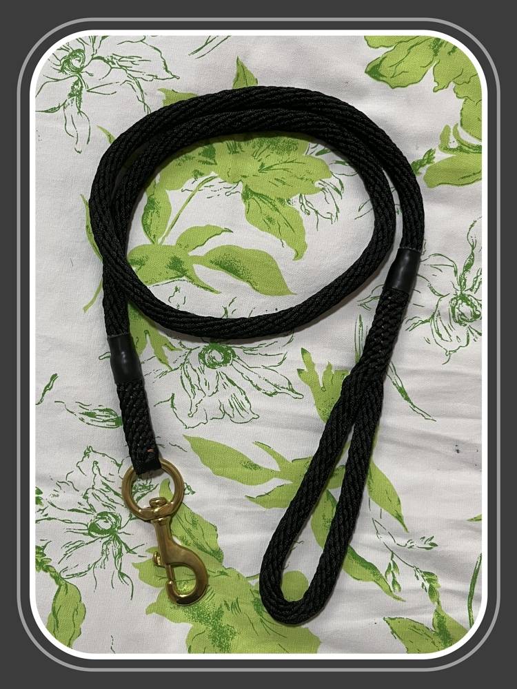 Mid -large -scale fierce dog traction rope hand -woven explosion -proof dog rope horses rope small pet dog walking dog rope