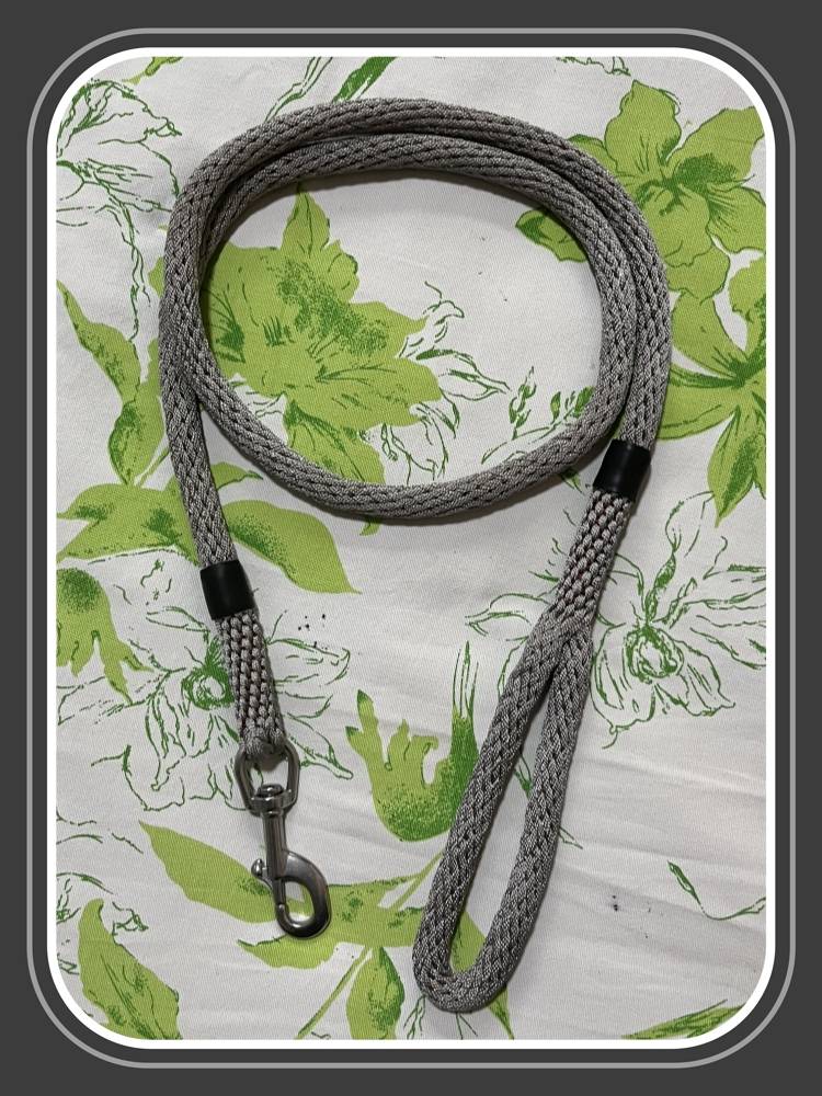 Large mighty dog traction rope handmade woven dog walking dogs, horsepower, small and small pet dog explosion -proof dog ropes