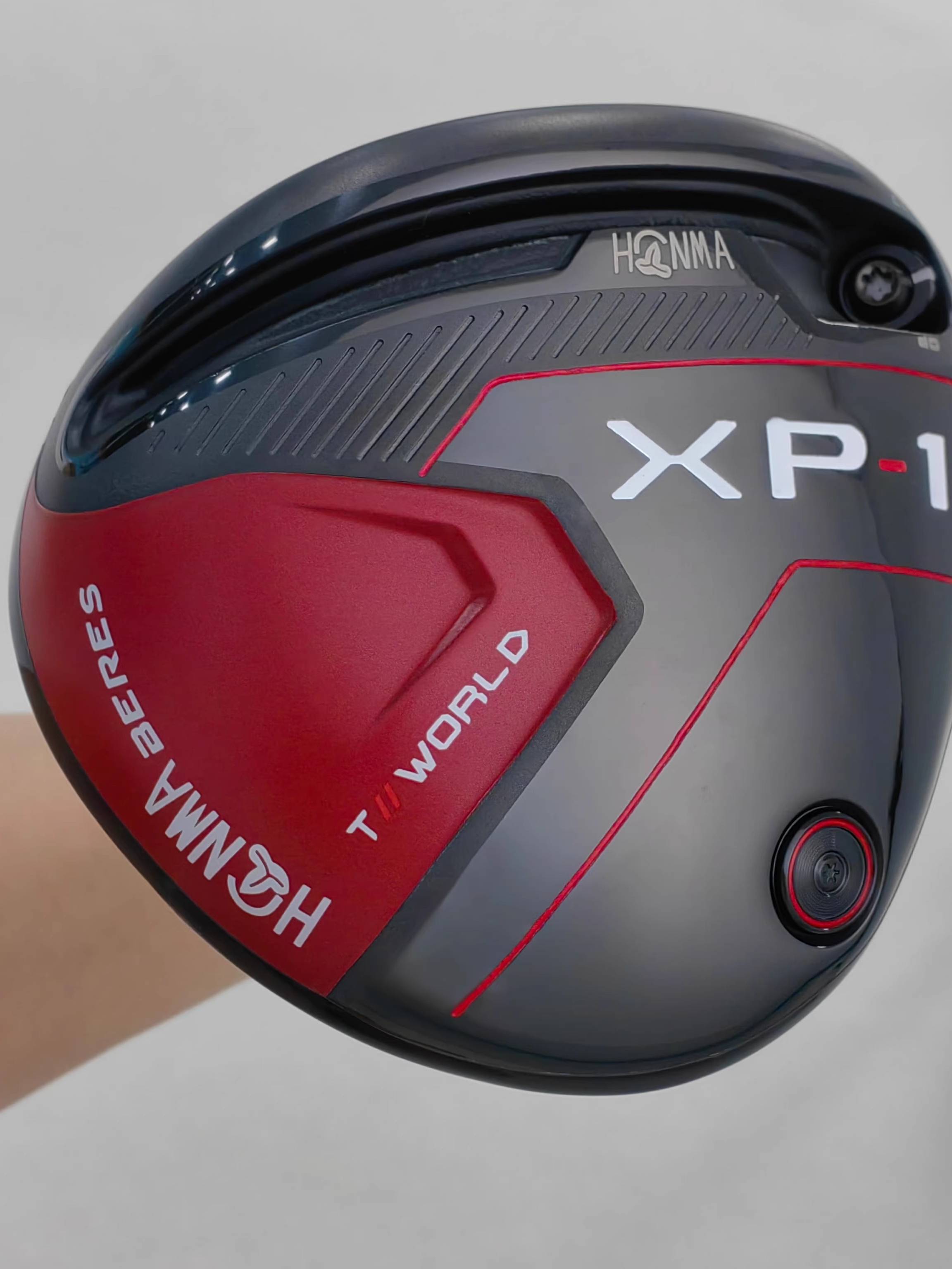 The new Honma Red Horse Golf Club XP-1 No. 1 Wooden Ball Boat Men's GM SIM