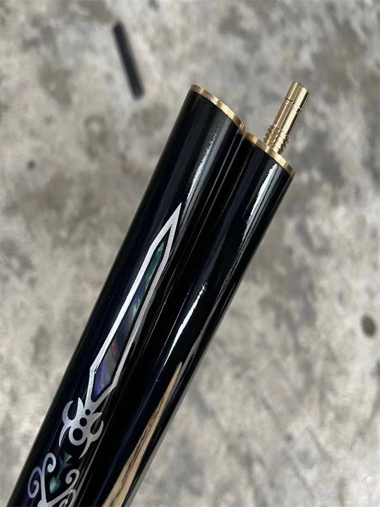 Selected! Genuine new war god 4 shot club small head Snooker set black eight tablet club sandalwood handmade poles