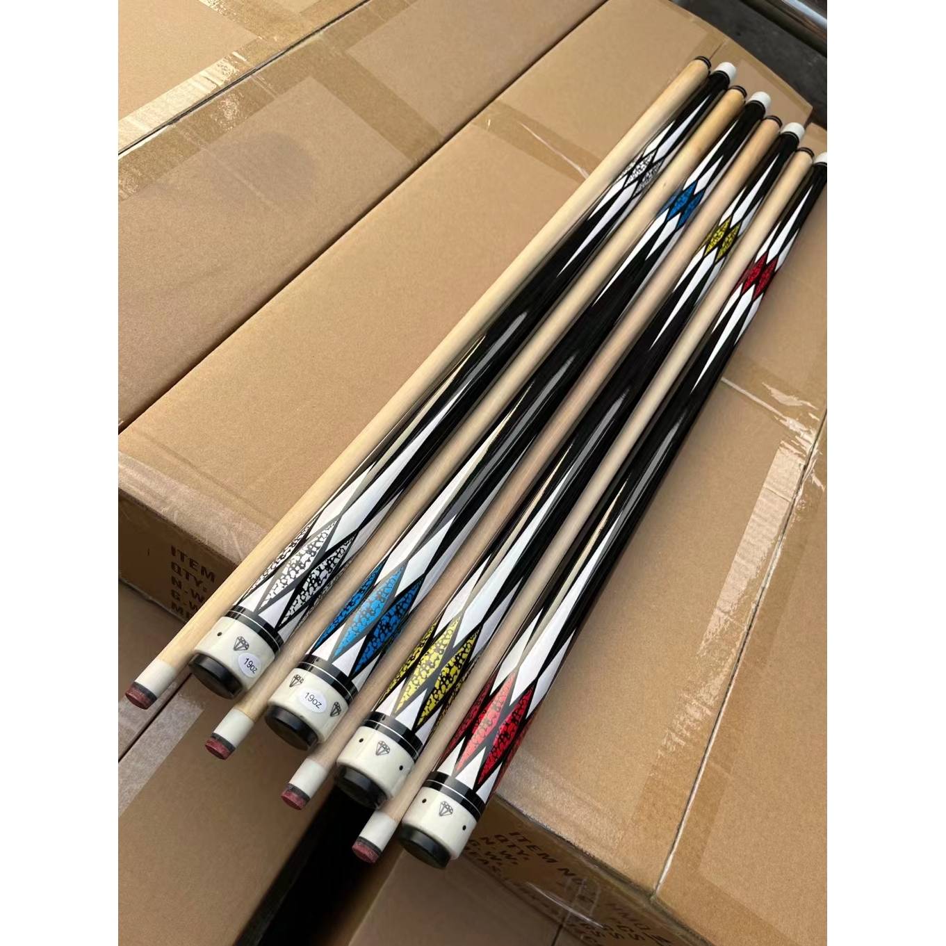 Mystery genuine table club nine balls Chinese black eight maple 13mm split American junior scholar tabletop