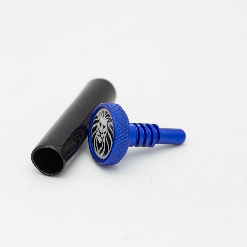 The southerner's metal tail clogged with blue + damp hat