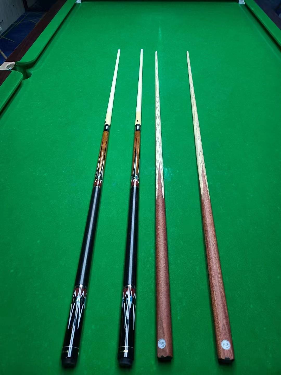 The heperture club membership pole high -end ball room dedicated to the American Black Batsomi split body pole Snooker club dedicated