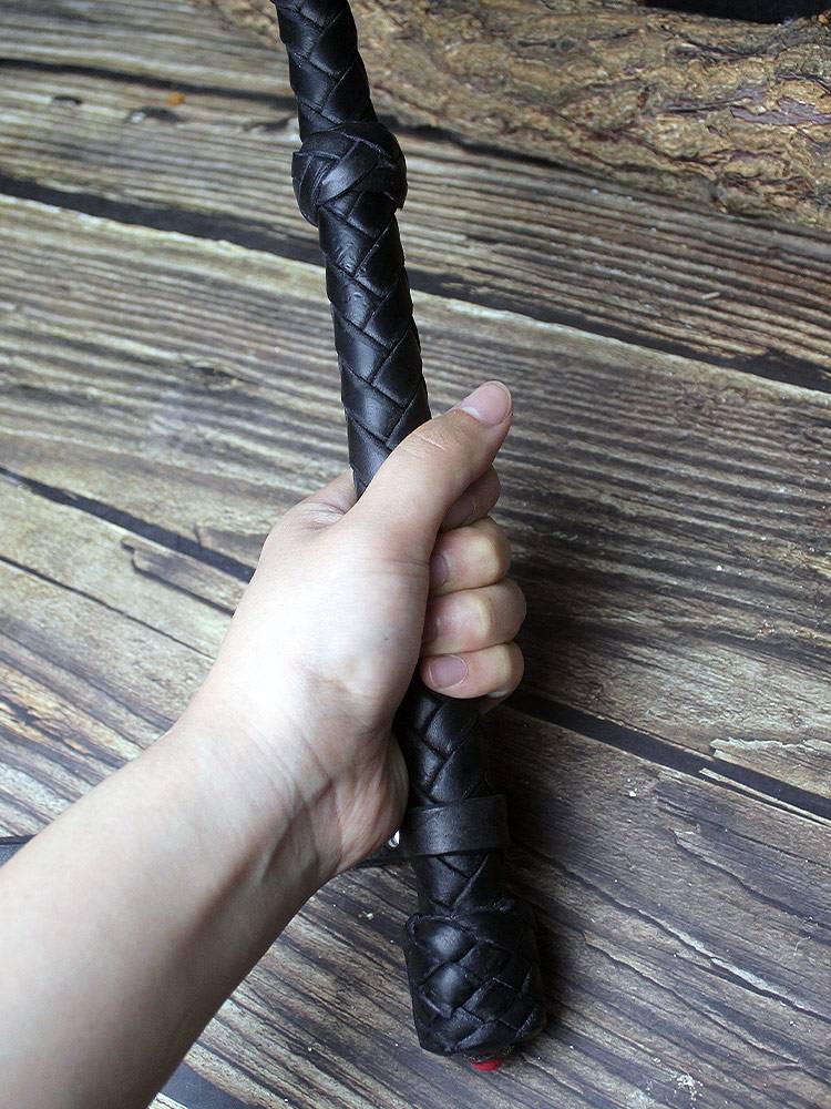 French pure cowhide whip, fitness whip, whip, adult soft whip, bull whip martial arts whip shadow television props
