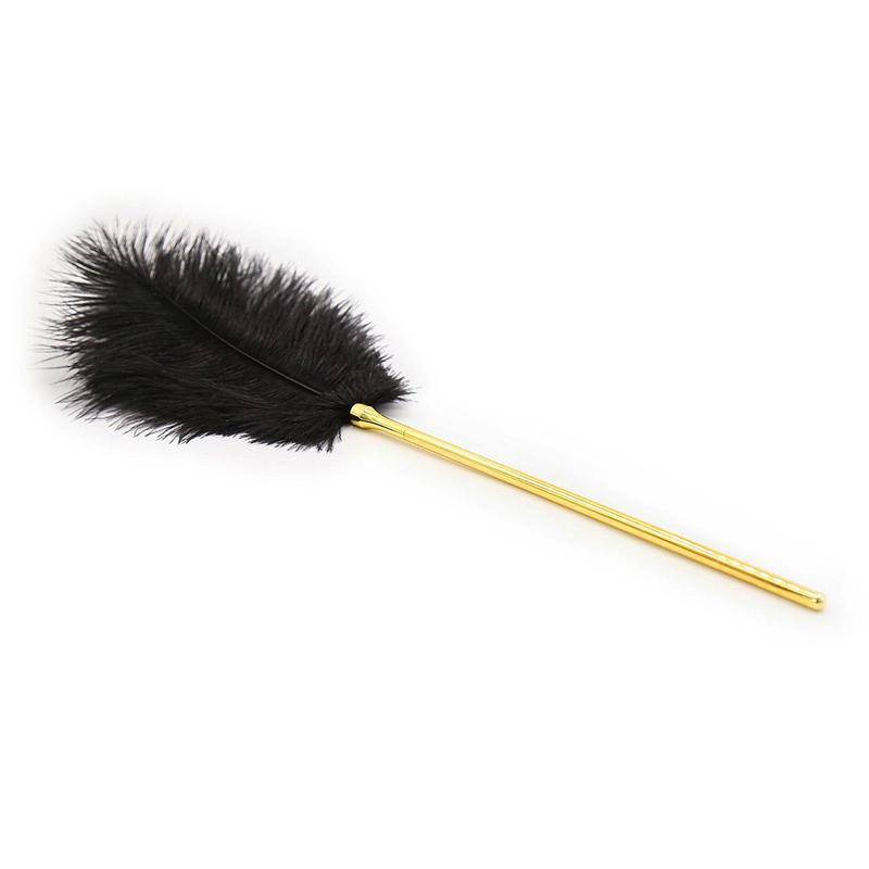Black feather stick metal whips remove itch toys