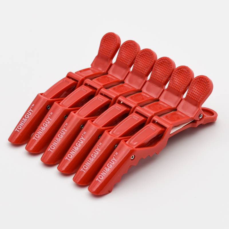 Alligator in red five