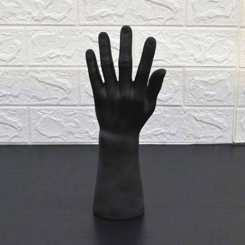 Simulation of the male left hand, official standard