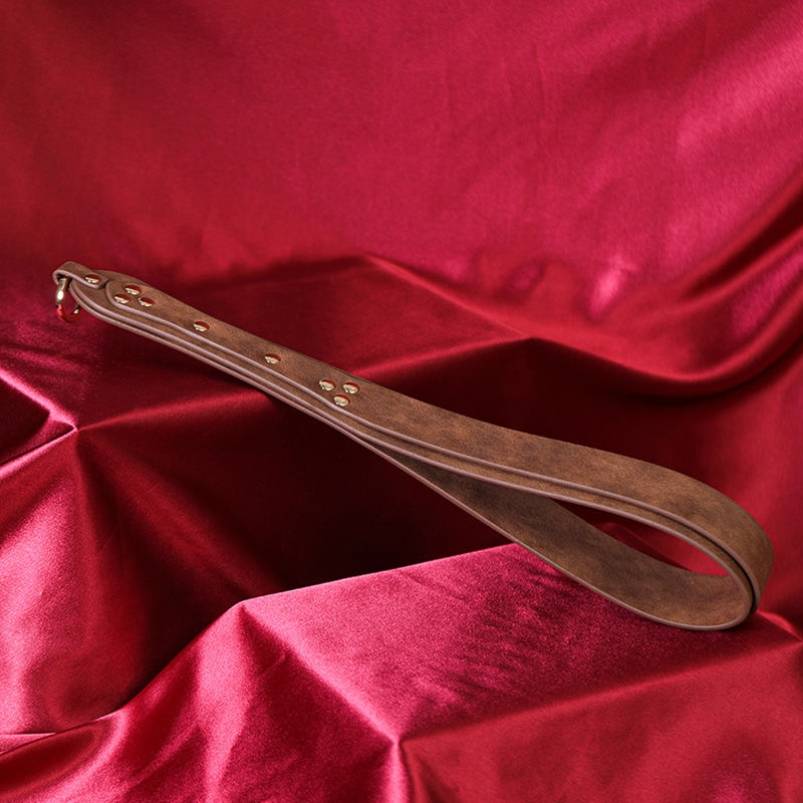 Four -layer dance leather patted leather whip tool props, whip, slap board, scatter whip whip bar performance