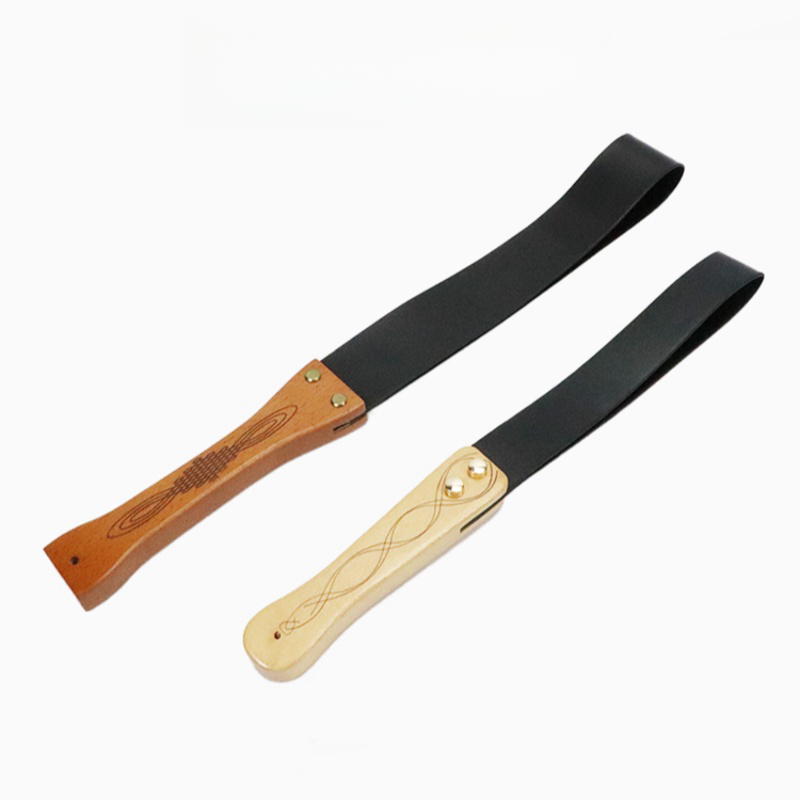 Small circle props training leather shooting vine torrent whip ringing ruler slap board long leather whip split whip storage bag.