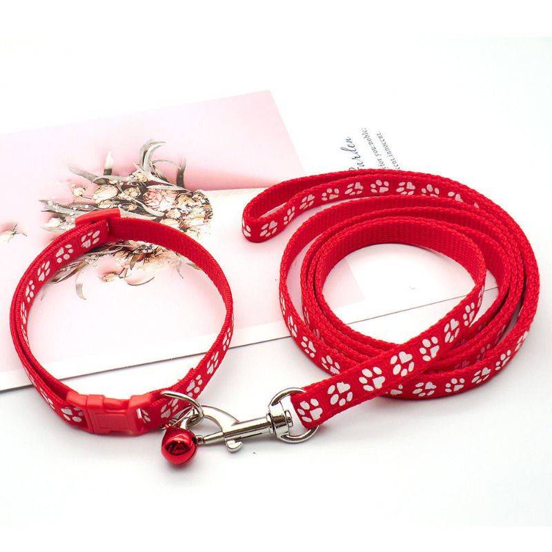 Dog and cat traction rope pet traction collar set Small and medium dog footprint cats dog traction with rope