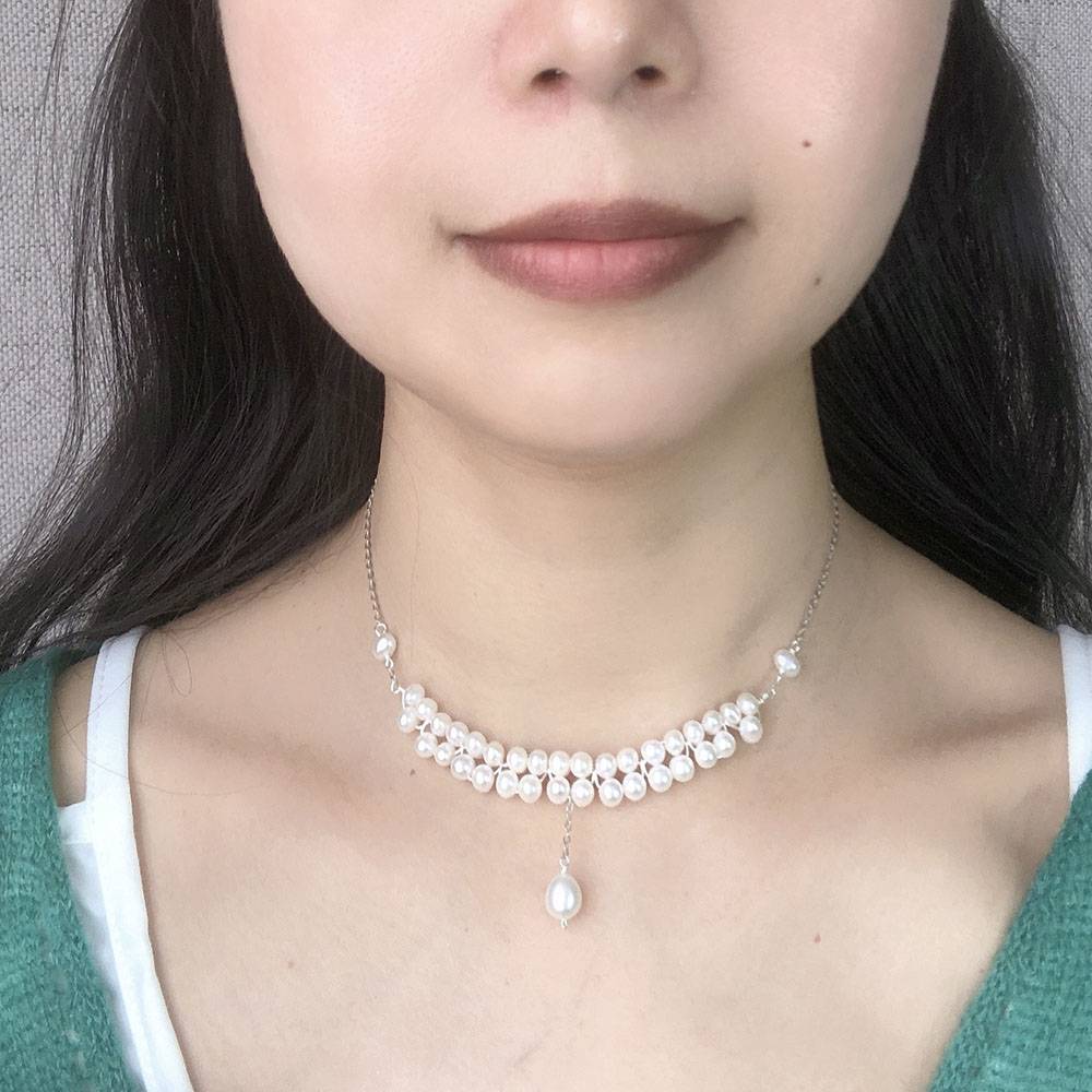 Double -layer pearl scarring necklace Fashion thyroid gland to cover the neck with the neck with light luxury