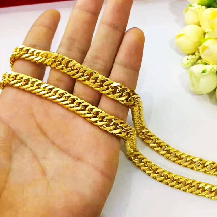 Vietnam's Gold Shop with a flat necklace of gold