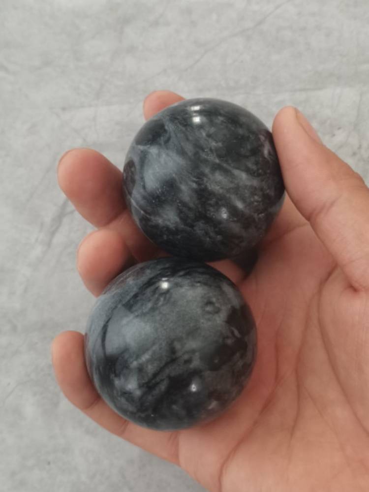 Tai Chi Fitness Black Black and White Health Care Hand Playing Play Play Pension Artifact Stone Palm Foot Massage Stone Ball