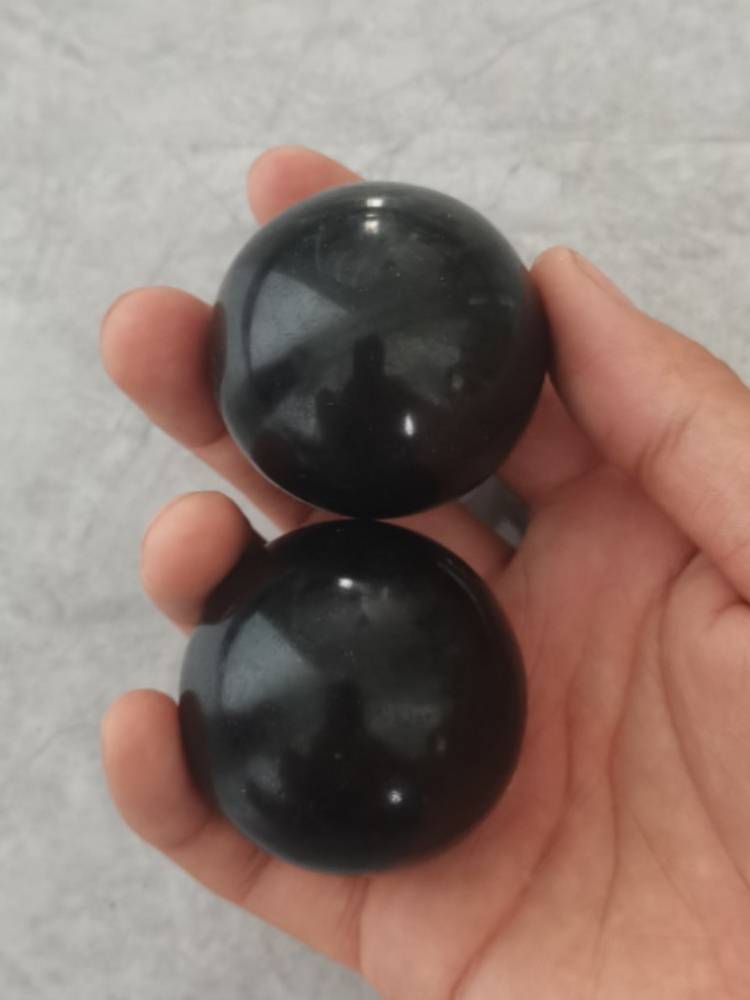Tai Chi Fitness Black Black and White Health Care Hand Playing Play Play Pension Artifact Stone Palm Foot Massage Stone Ball