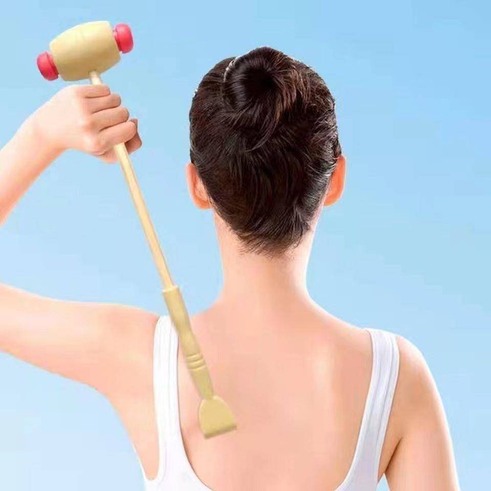 Wooden handle does not ask for a person to knock on the back massage, scratch the back hand scratch, knock the cervical spine fitness hammer