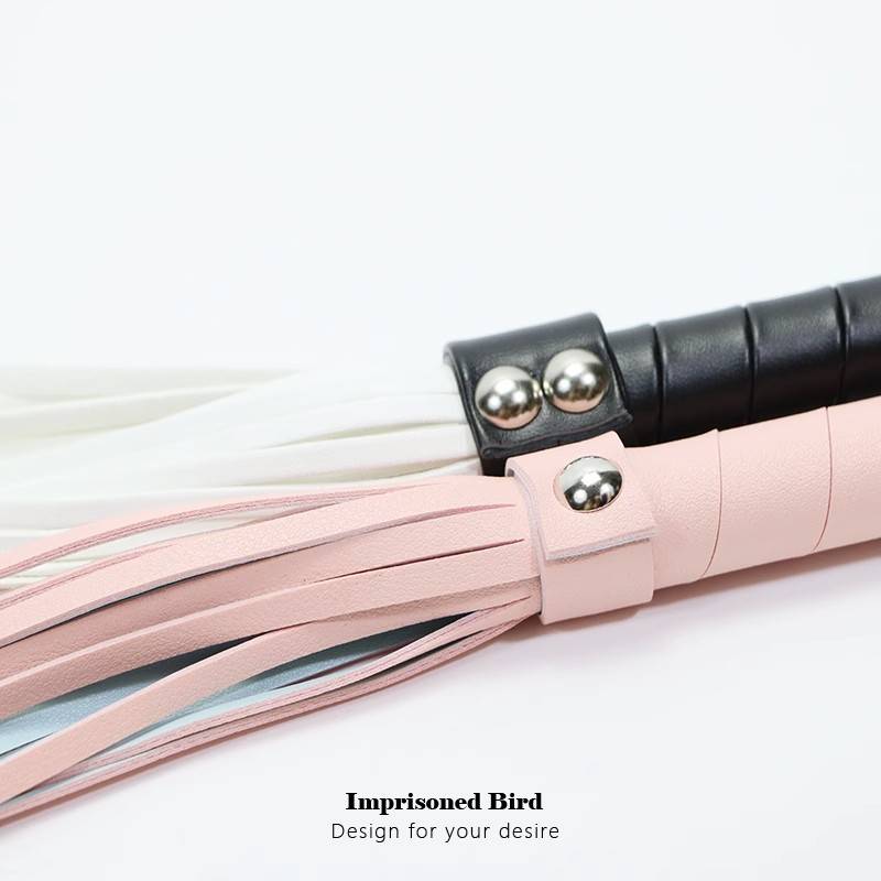 SP tool Sanbiao whip small circle practice tool novice novice does not hurt macaron pink black whip cage in the bird