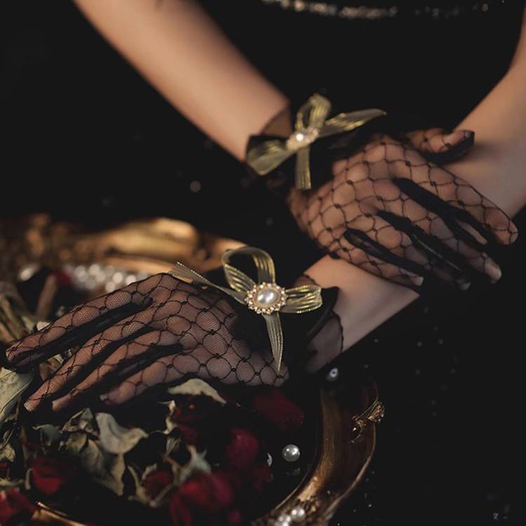 Black ribbon