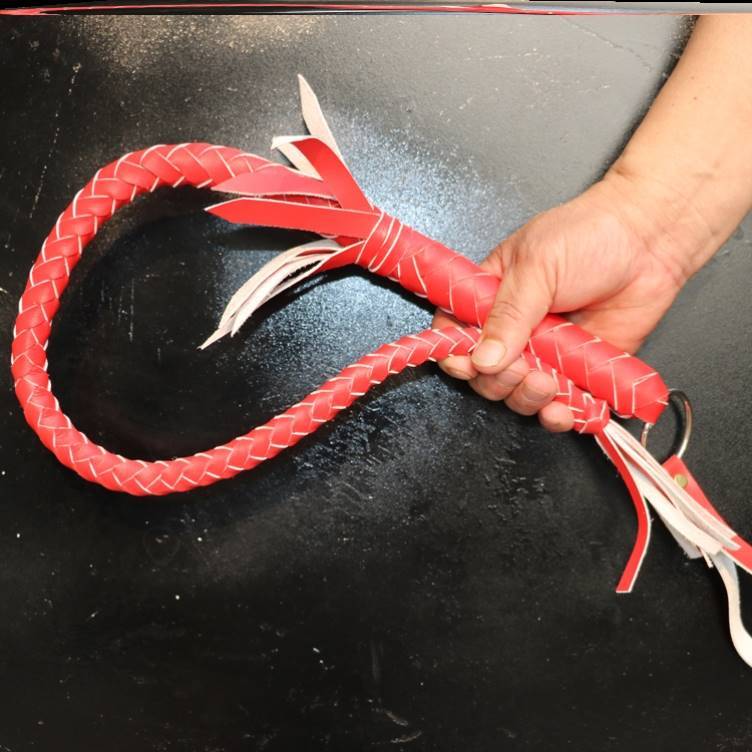 80 centimeters of red, pure cow-skin whips