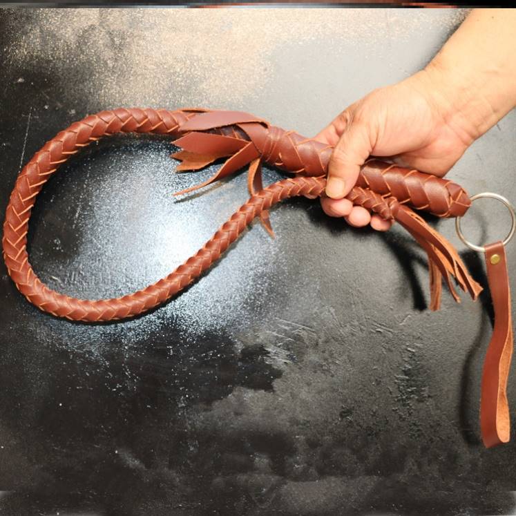 80 centimeters of brown and pure cow-skin whips