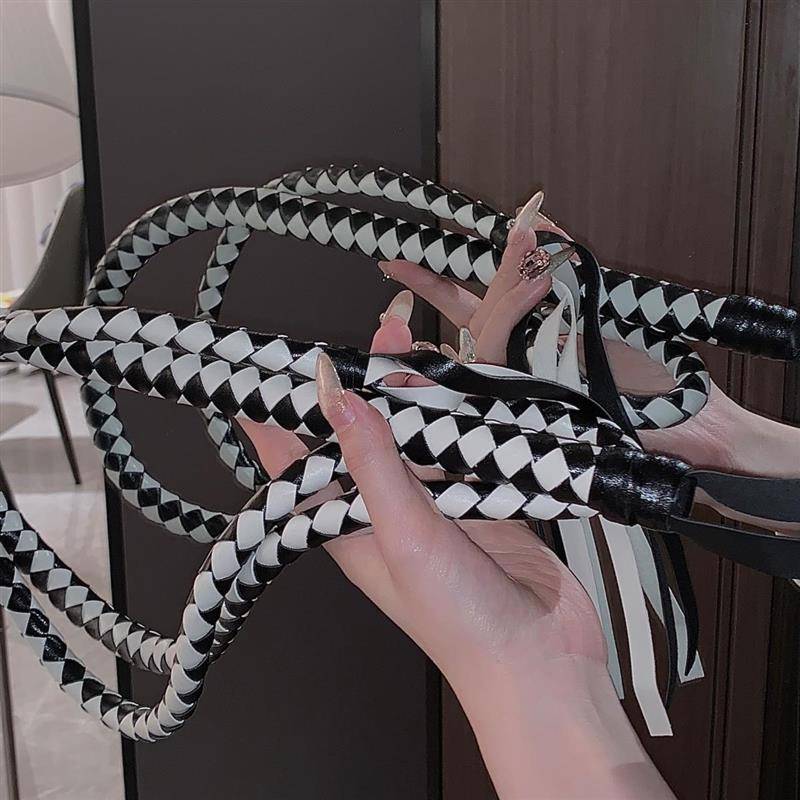 Little leather whip black whip, sheep, long leather whip PU Black COS Knight Equipment Fitness Sanbi Snake whip