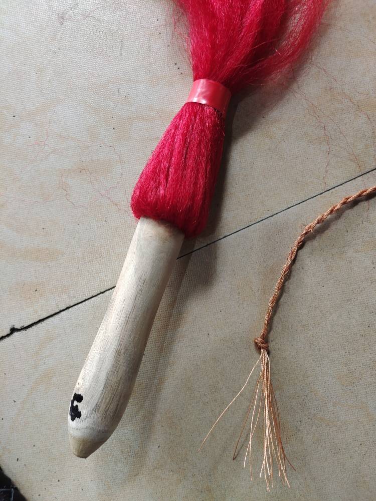 Martial arts shepherbow whip whiping whip, whip the whip, the body whip the sheep, the sheep whip, the whip unicorn whip