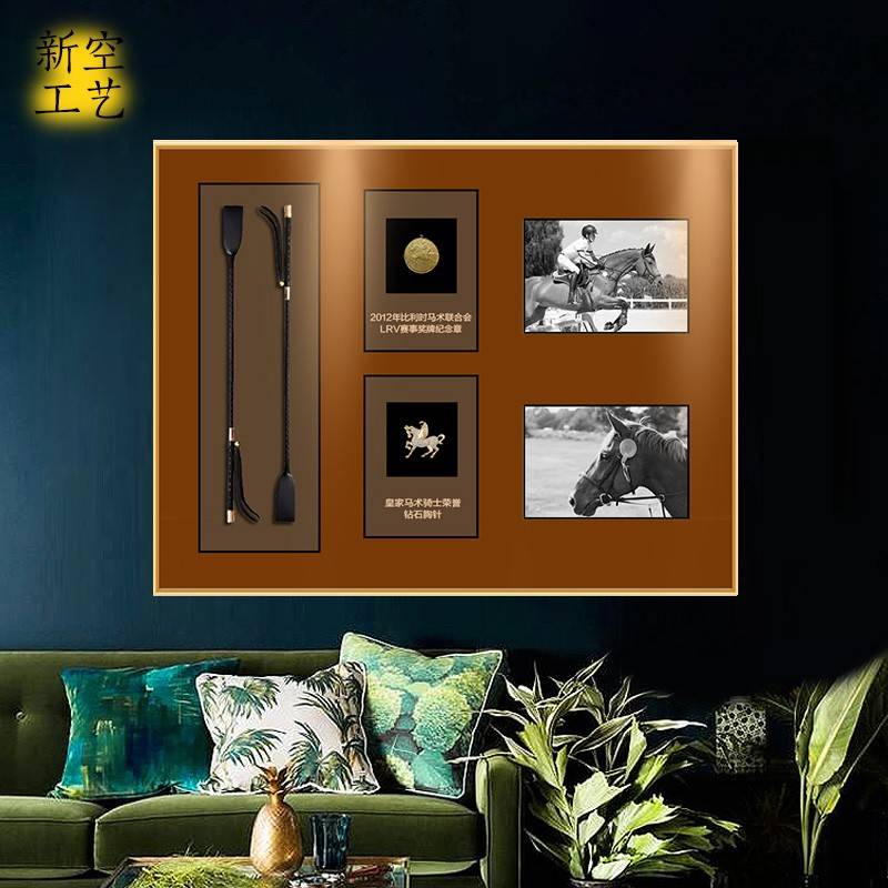 Emma Don’t Draw a horse whipped horse ravioli glove A trimming medal medal stereo horse -headed horses villa European -style
