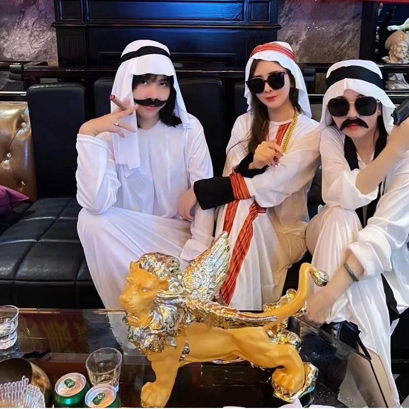 Internet celebrity Arabic big gold chain simulation prop Men's coarse fake gold local tyrant plastic necklace sunglasses live decoration