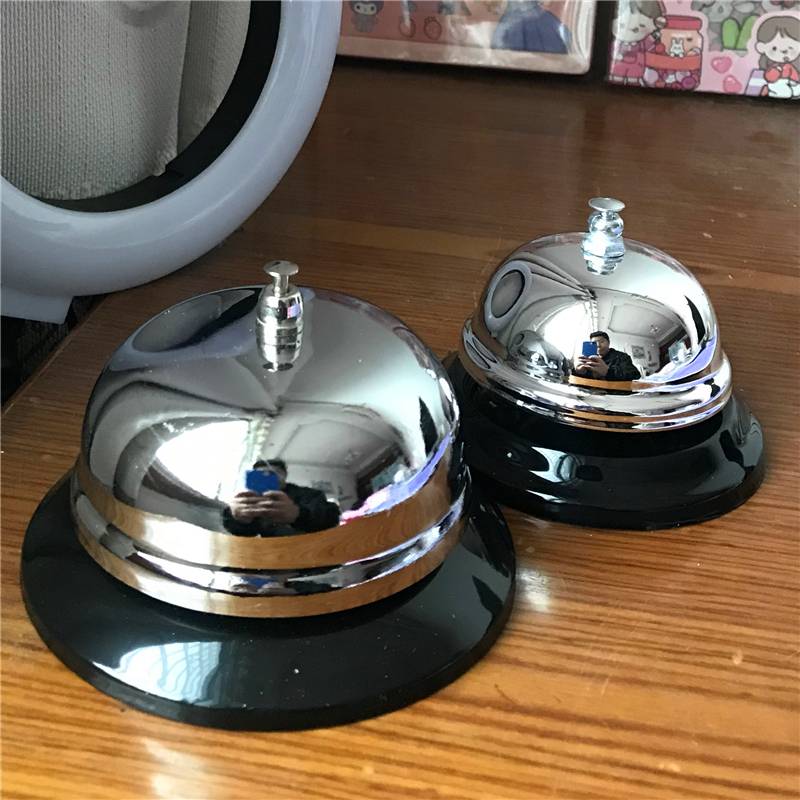 Large Live Live Bell Capital Bell Bell Bell E -commerce Live Bells Shake the Bells Life Atmosphere Portrait Props